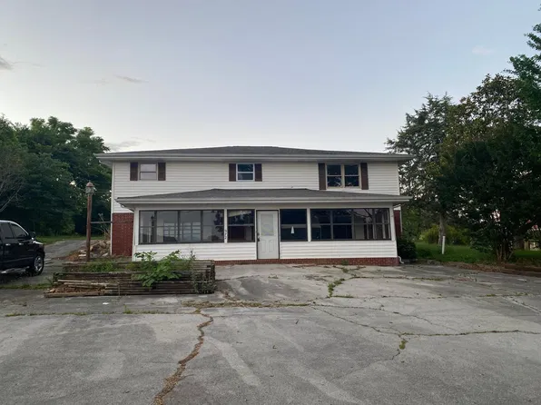 972 Kensington Rd, Chickamauga, GA 30707