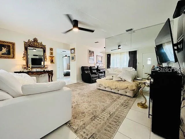 10172 63rd Ave — Photo 3