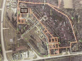 75/77 Thorn Ridge Rd, Reeds Spring, MO 65737