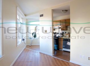 706 Huntington Ave APT 408, Boston, MA 02115