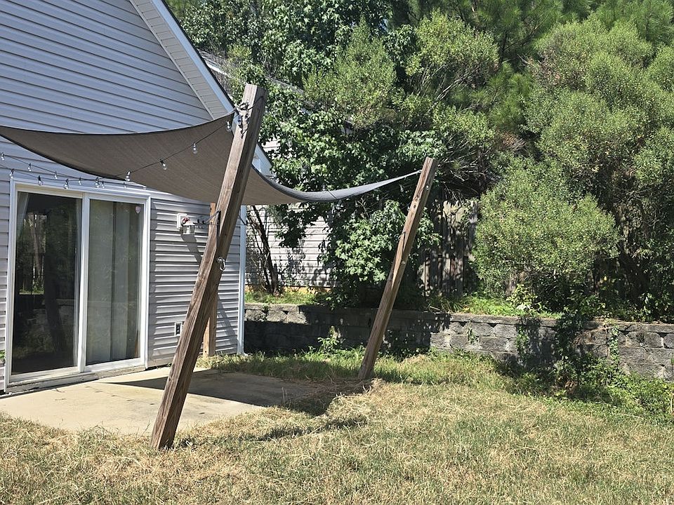 2nd image of 52 Castle Cary Ct #98