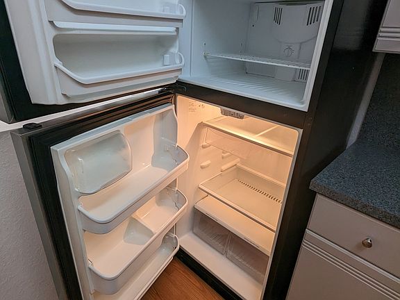3rd image of 820 Euclid Ave APT 306