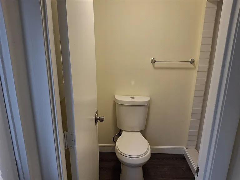 117 Grant St #A — Photo 6