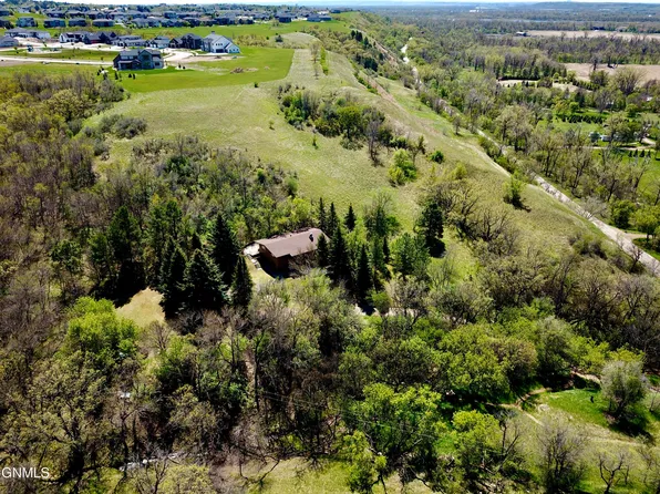 4201 River Rd, Bismarck, ND 58503