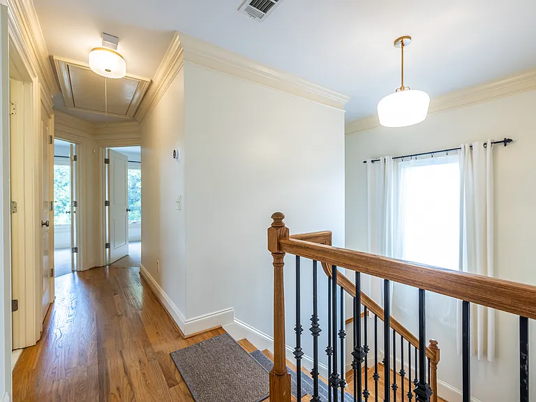 1040 Boulevard Dr NE — Photo 20
