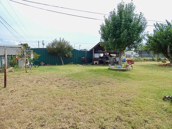 2nd image of 9491 W University Blvd