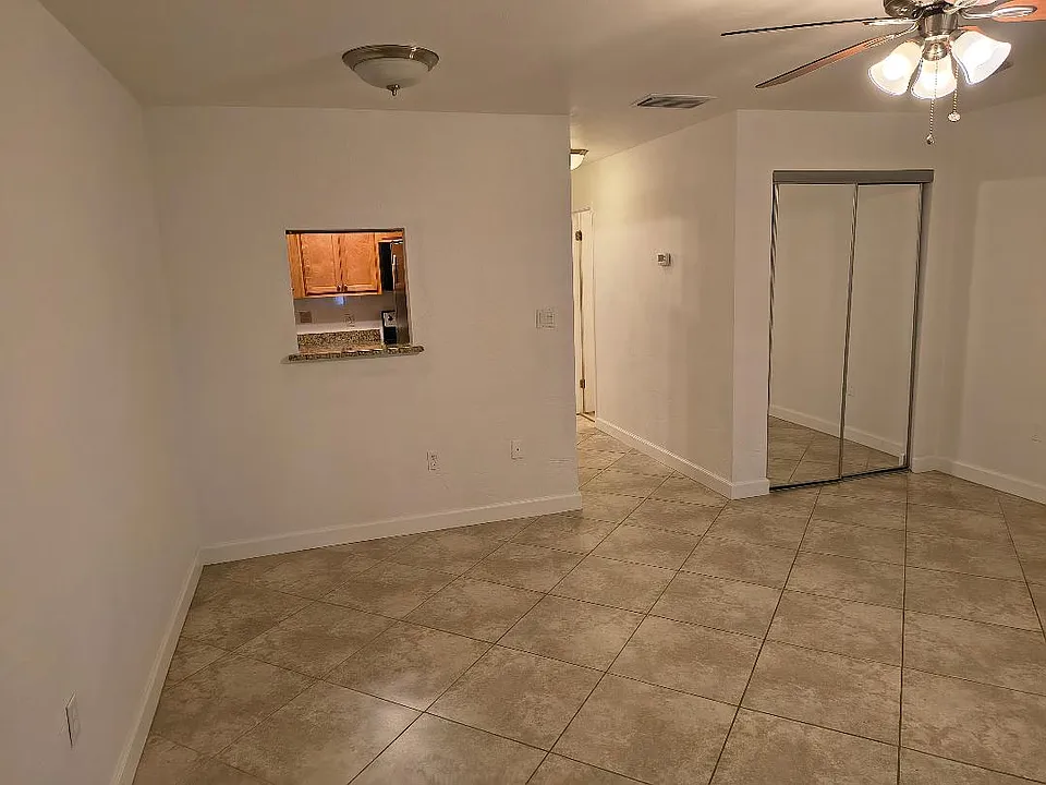 102 S Peninsula Dr #204