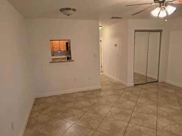 102 S Peninsula Dr APT 204, Daytona Beach, FL 32118