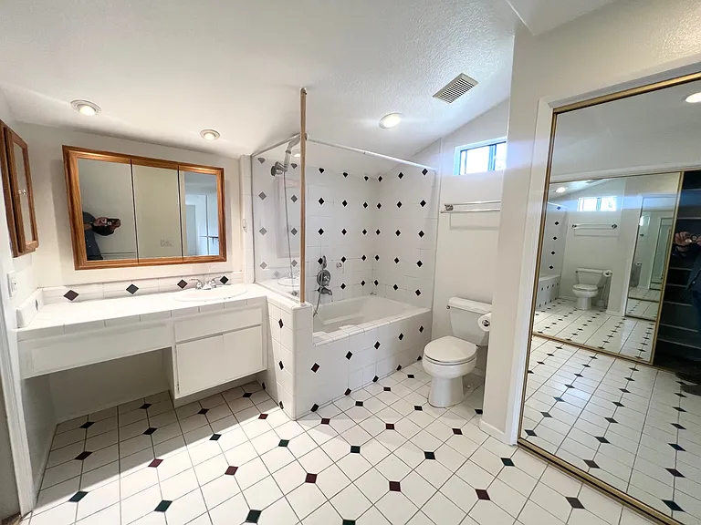 198 San Vincente Cir — Photo 11