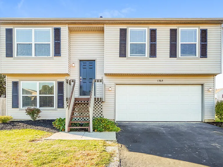 1365 Randan Dr — Photo 1