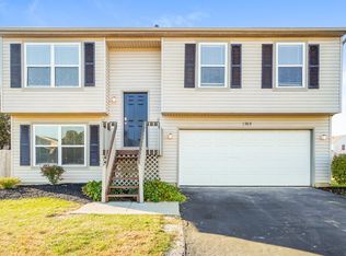 1365 Randan Dr, Columbus, OH 43207