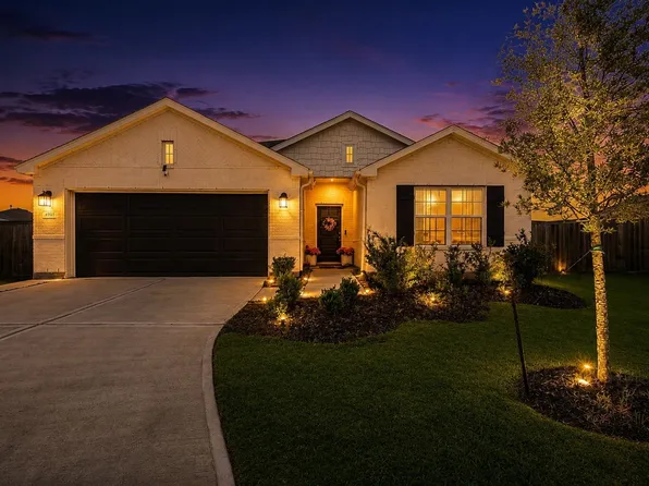 4901 Perennial Ln, La Marque, TX 77568