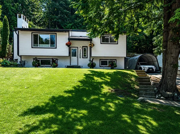 34898 Laburnum Ave, Abbotsford, BC V2S 5J4