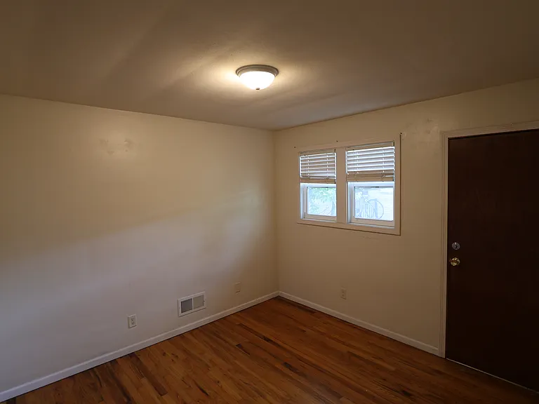 1701 Blossom Lane — Photo 18