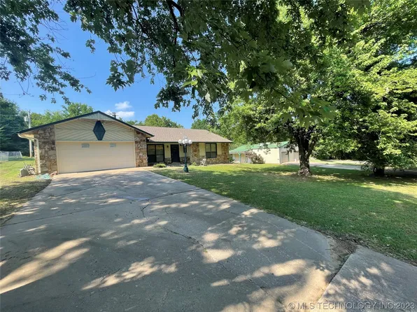 72363 N 322nd Way, Wagoner, OK 74467