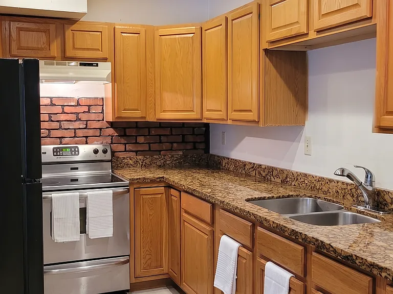 5958 NW 24th Ct #5958 — Photo 10