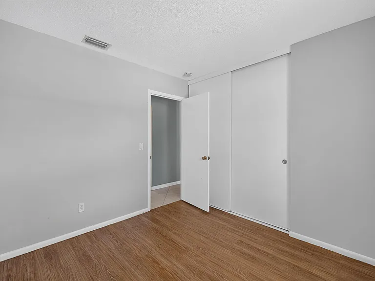 416 SE Naranja Ave — Photo 20