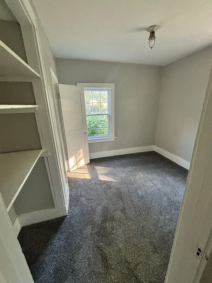 1028 Chestnut St. — Photo 4