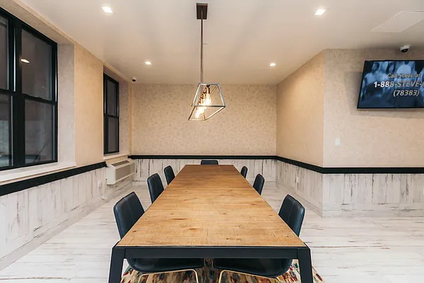 Rented by Nooklyn NYC LLC | media 21