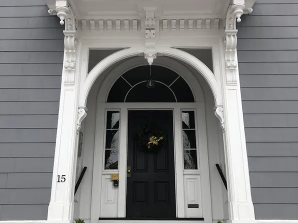 15 Winter St APT 1, Salem, MA 01970
