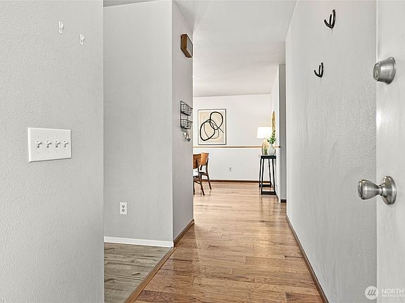 4th image of 4558 Curtis Road