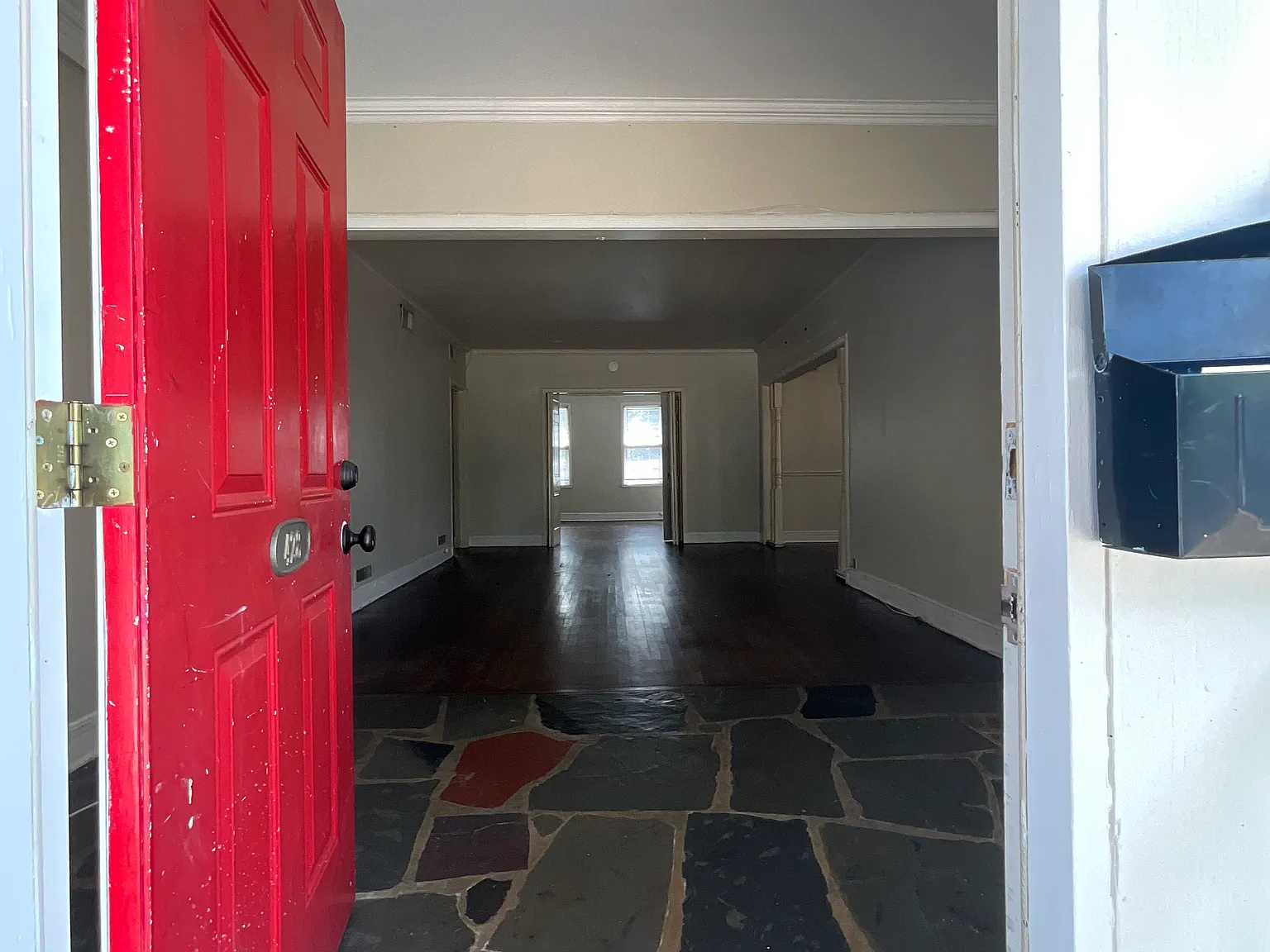 3 bed, 1.5 bath, $1,500 — Photo 2