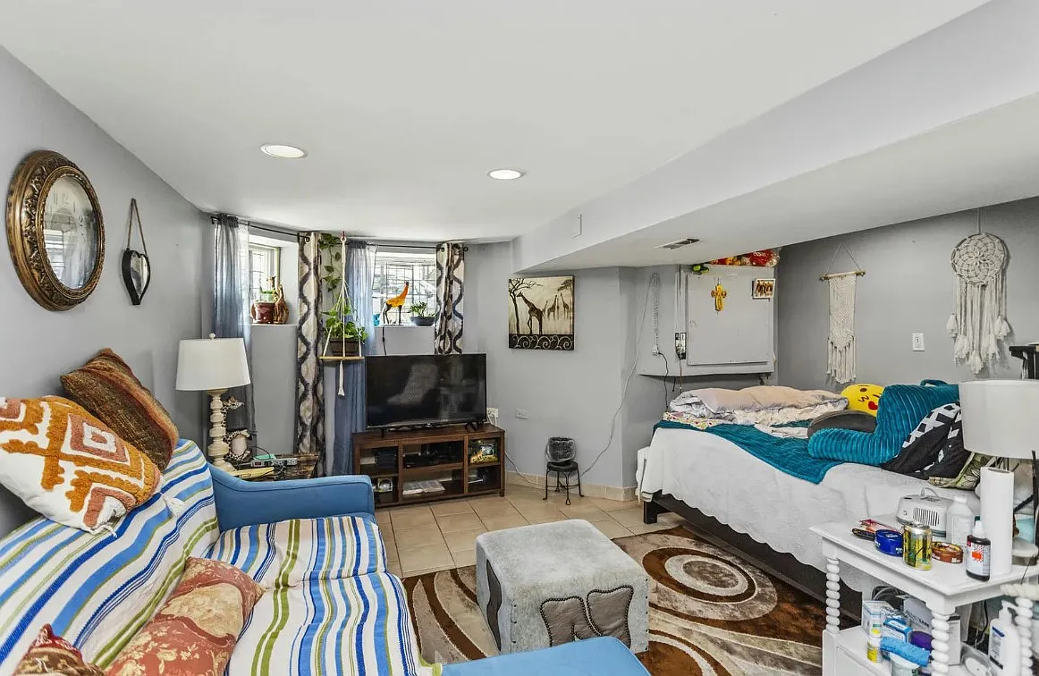 Studio, 850 sqft, $1,650 — Photo 1