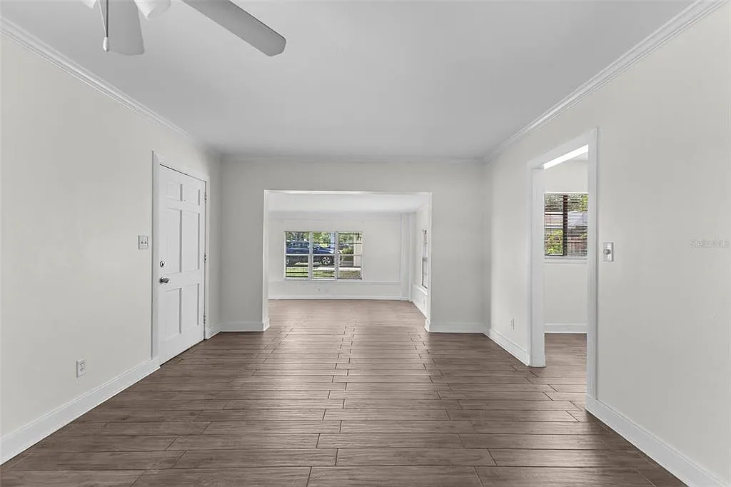 2 bed, 1.0 bath, 1056 sqft, $3,000 — Photo 4