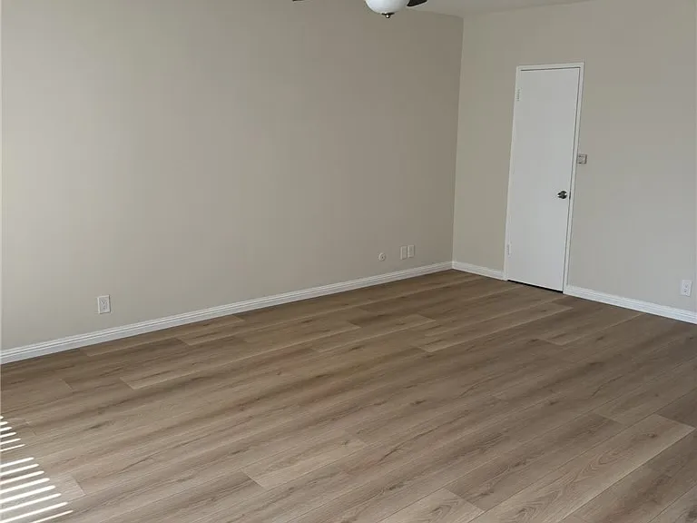 1626 N Kingsley Dr #6 — Photo 3