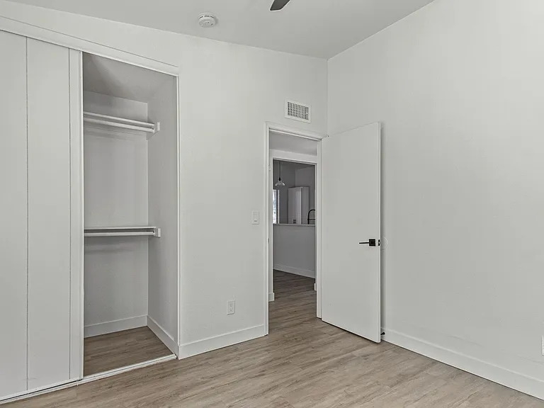 6105 S McKemy St — Photo 33
