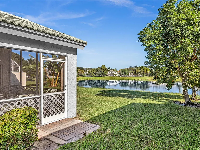 4194 Bluff Harbor Way — Photo 33