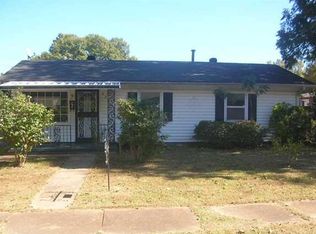 826 Barsanti Rd, Memphis, TN 38122