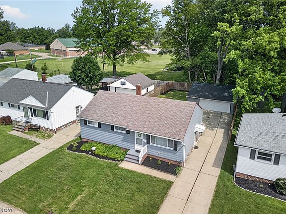5th image of 30121 Vineyard Rd