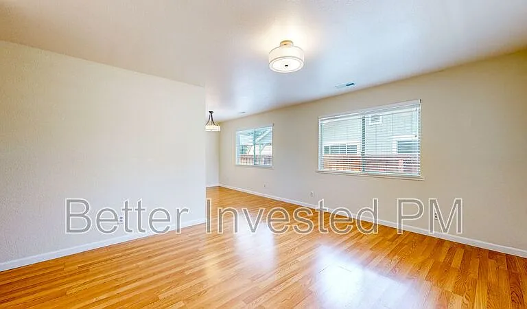 832 S Orchard Ave — Photo 15