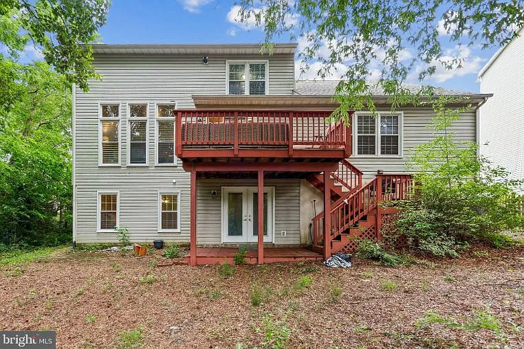 4 bed, 3.5 bath, 2454 sqft, $3,200 — Photo 4