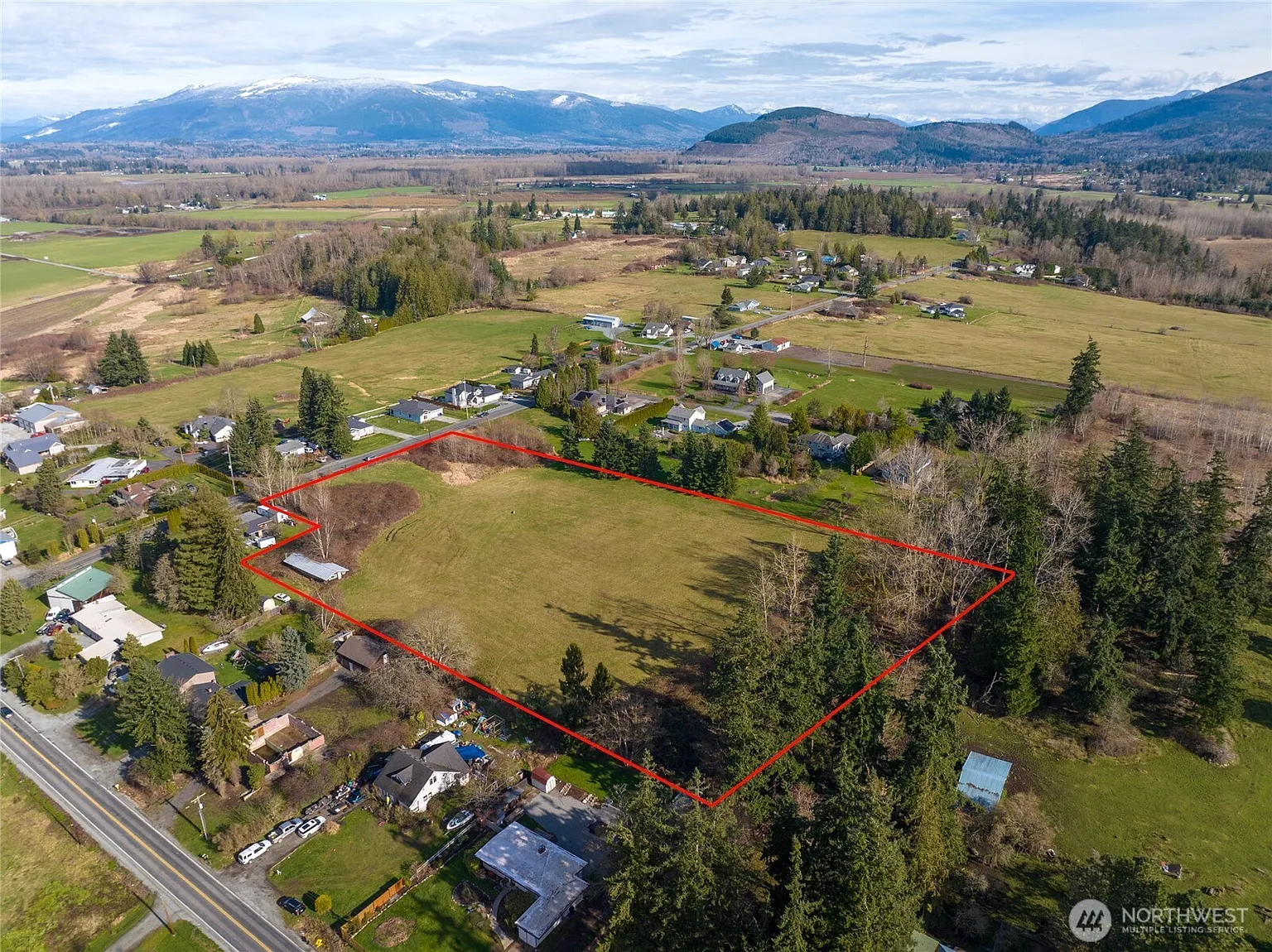 3074 Swan Road photo 1
