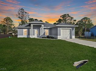 735 Andover Ave S, Lehigh Acres, FL 33974