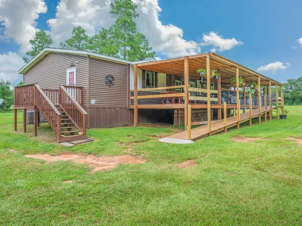 737 Hemphill Rd, Defuniak Springs, FL 32433