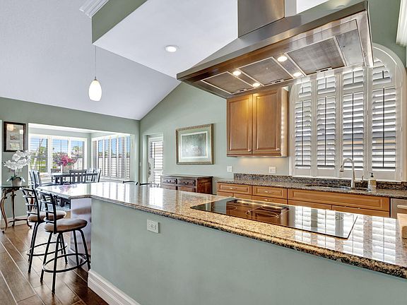4th image of 1485 Bear Island Drive