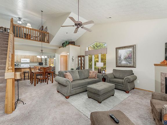 3rd image of 7000 S Witzke Pl