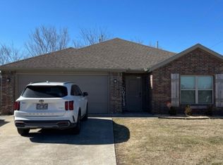 100 Poplar Rd, Centerton, AR 72719