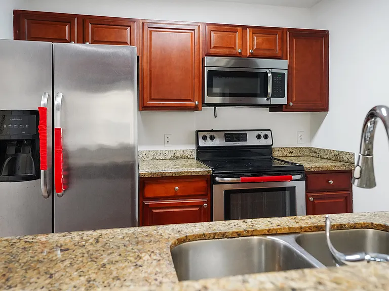 5070 Elmhurst Rd #F — Photo 6