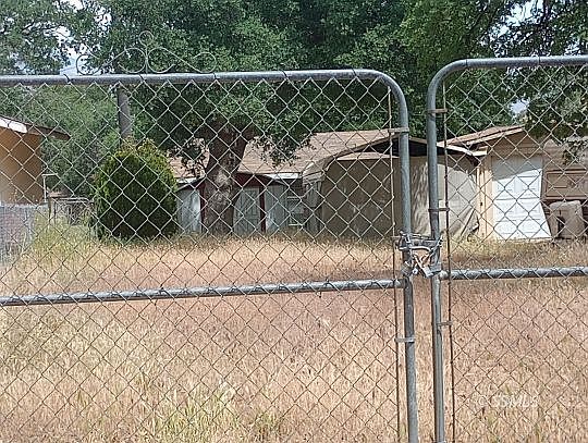 2nd image of Fussell St
