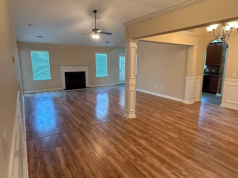 505 Arrie Dr — Photo 3