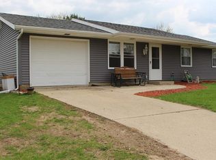 15110 Hunters Ln, Huntertown, IN 46748