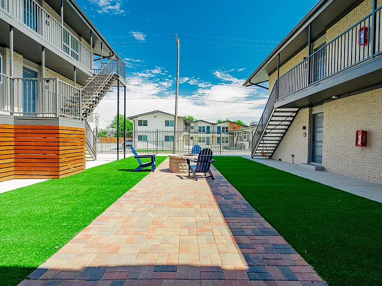 Parkside Green at Bishop Ridge — Photo 14