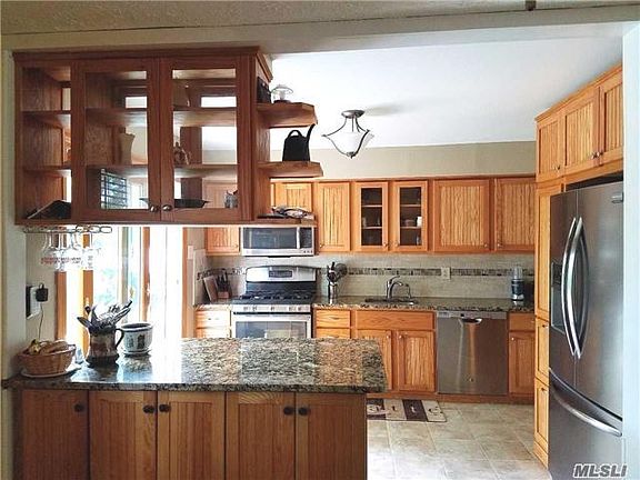 3rd image of 37 Clifford Blvd