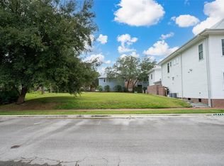 9139 SW 47th Pl #6-7, Gainesville, FL 32608