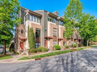 664 Garden District Dr, Charlotte, NC 28202