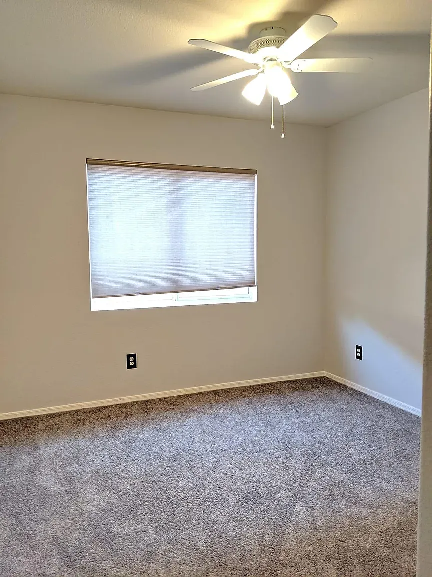 4 bed, 1785 sqft, $2,590 — Photo 4
